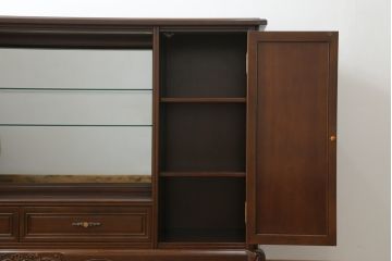 中古　美品　国会議事堂納品の高級家具メーカー　徳田家具　上品な佇まいで存在感のあるサイドボード(サイドキャビネット、収納棚、戸棚、飾り棚、食器棚)(R-073975)