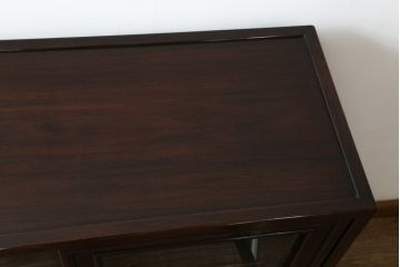 和製ビンテージ　唐木　花梨(カリン)材　和と洋どちらにも馴染むデザインが魅力のモダンな茶箪笥(収納棚、茶棚、戸棚、飾り棚、キャビネット、ヴィンテージ)(R-073977)
