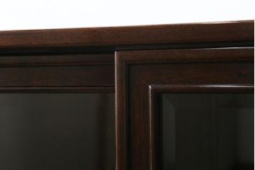 和製ビンテージ　唐木　花梨(カリン)材　和と洋どちらにも馴染むデザインが魅力のモダンな茶箪笥(収納棚、茶棚、戸棚、飾り棚、キャビネット、ヴィンテージ)(R-073977)