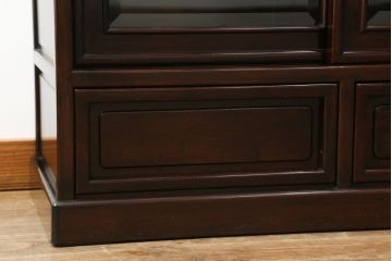 和製ビンテージ　唐木　花梨(カリン)材　和と洋どちらにも馴染むデザインが魅力のモダンな茶箪笥(収納棚、茶棚、戸棚、飾り棚、キャビネット、ヴィンテージ)(R-073977)