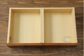 中古　美品　横浜ダニエル(daniel)　モダンでシンプルな家具のようなデザインの仏壇(厨子)(R-073979)