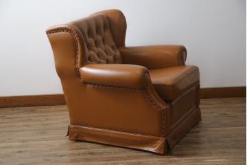 中古　超美品!!　横浜ダニエル(daniel)　Cougar(クーガー)　本革(レザー)　クラシカルな佇まいが魅力的で大人の空間を演出する1人掛けソファ(アームソファ、一人掛け、1P)(定価約60万円)(R-073986)