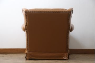 中古　超美品!!　横浜ダニエル(daniel)　Cougar(クーガー)　本革(レザー)　クラシカルな佇まいが魅力的で大人の空間を演出する1人掛けソファ(アームソファ、一人掛け、1Pソファ)(定価約60万円)(R-073987)