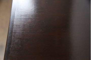 中古　美品　松本民芸家具　高山式　直線的なデザインが洗練された雰囲気を醸し出す金具付きタンス(チェスト、衣装箪笥、収納たんす、引き出し)(定価約50万円)(R-073989)