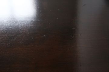 中古　美品　松本民芸家具　高山式　直線的なデザインが洗練された雰囲気を醸し出す金具付きタンス(チェスト、衣装箪笥、収納たんす、引き出し)(定価約50万円)(R-073990)