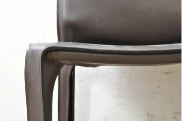 中古　Cassina(カッシーナ)　412　CAB(キャブ)　MARIO BELLINI(マリオベリーニ)　シンプルモダンな空間づくりに活躍するアームレスチェア2脚セット(ダイニングチェア、椅子、イス)(定価2脚で約52万8千円)(R-073991)