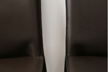 中古　Cassina(カッシーナ)　412　CAB(キャブ)　MARIO BELLINI(マリオベリーニ)　シンプルモダンな空間づくりに活躍するアームレスチェア2脚セット(ダイニングチェア、椅子、イス)(定価2脚で約52万8千円)(R-073992)