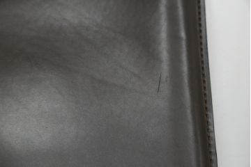 中古　Cassina(カッシーナ)　412　CAB(キャブ)　MARIO BELLINI(マリオベリーニ)　シンプルモダンな空間づくりに活躍するアームレスチェア2脚セット(ダイニングチェア、椅子、イス)(定価2脚で約52万8千円)(R-073992)