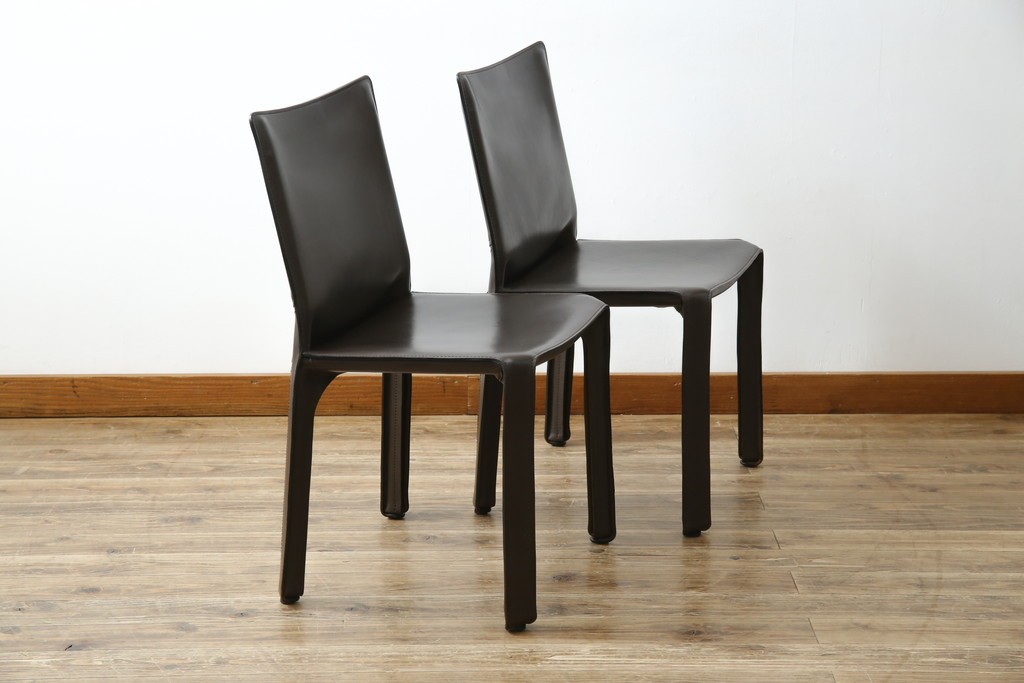 中古　Cassina(カッシーナ)　412　CAB　MARIO BELLINI(マリオベリーニ)　厚革製　背もたれのフィット感と抜群の座り心地が魅力!　シンプルモダンなアームレスチェア2脚　セット定価約52万8千円相当　(R-073993)