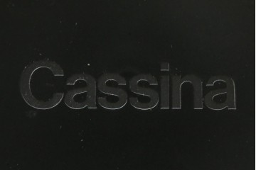 中古　Cassina(カッシーナ)　412　CAB　MARIO BELLINI(マリオベリーニ)　厚革製　背もたれのフィット感と抜群の座り心地が魅力!　シンプルモダンなアームレスチェア2脚　セット定価約52万8千円相当　(R-073993)