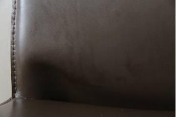 中古　Cassina(カッシーナ)　412　CAB　MARIO BELLINI(マリオベリーニ)　厚革製　背もたれのフィット感と抜群の座り心地が魅力!　シンプルモダンなアームレスチェア2脚　セット定価約52万8千円相当　(R-073993)