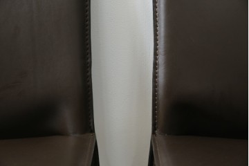 中古　Cassina(カッシーナ)　412　CAB　MARIO BELLINI(マリオベリーニ)　厚革製　背もたれのフィット感と抜群の座り心地が魅力!　シンプルモダンなアームレスチェア2脚　セット定価約52万8千円相当　(R-073993)