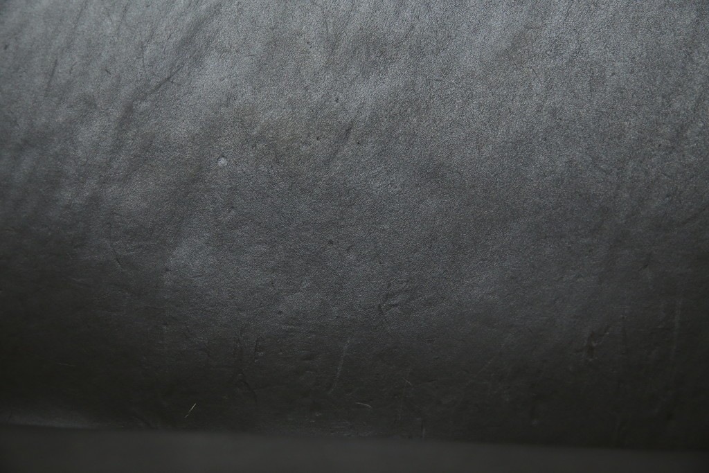 中古　Cassina(カッシーナ)　412　CAB　MARIO BELLINI(マリオベリーニ)　厚革製　背もたれのフィット感と抜群の座り心地が魅力!　シンプルモダンなアームレスチェア2脚　セット定価約52万8千円相当　(R-073993)