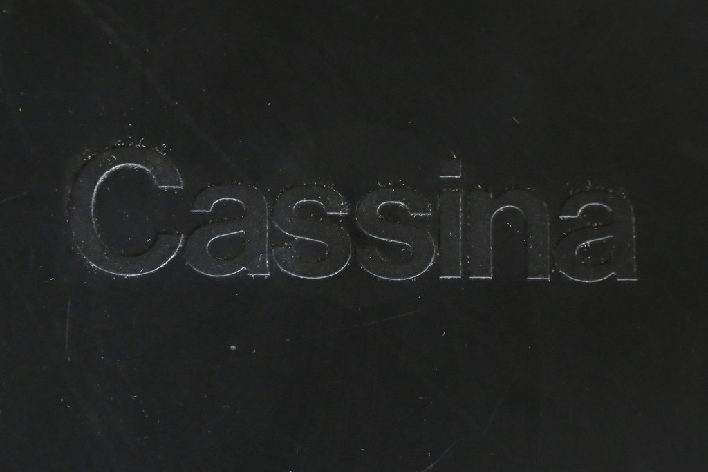 中古　Cassina(カッシーナ)　412　CAB　MARIO BELLINI(マリオベリーニ)　厚革製　背もたれのフィット感と抜群の座り心地が魅力!　シンプルモダンなアームレスチェア2脚　セット定価約52万8千円　(R-073994)