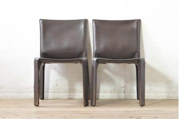 中古　Cassina(カッシーナ)　412　CAB(キャブ)　MARIO BELLINI(マリオベリーニ)　シンプルモダンな空間づくりに活躍するアームレスチェア2脚セット(ダイニングチェア、椅子、イス)(定価2脚で約52万8千円)(R-073994)