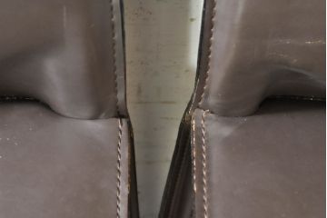 中古　Cassina(カッシーナ)　412　CAB(キャブ)　MARIO BELLINI(マリオベリーニ)　シンプルモダンな空間づくりに活躍するアームレスチェア2脚セット(ダイニングチェア、椅子、イス)(定価2脚で約52万8千円)(R-073994)