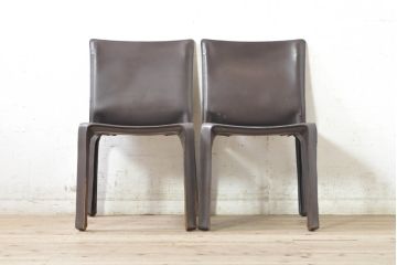 中古　Cassina(カッシーナ)　412　CAB(キャブ)　MARIO BELLINI(マリオベリーニ)　シンプルモダンな空間づくりに活躍するアームレスチェア2脚セット(ダイニングチェア、椅子、イス)(定価2脚で約52万8千円)(R-073995)