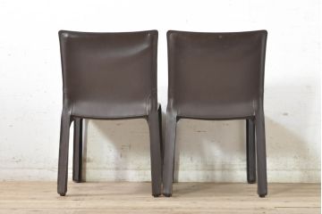 中古　Cassina(カッシーナ)　412　CAB(キャブ)　MARIO BELLINI(マリオベリーニ)　シンプルモダンな空間づくりに活躍するアームレスチェア2脚セット(ダイニングチェア、椅子、イス)(定価2脚で約52万8千円)(R-073995)