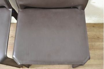 中古　Cassina(カッシーナ)　412　CAB(キャブ)　MARIO BELLINI(マリオベリーニ)　シンプルモダンな空間づくりに活躍するアームレスチェア2脚セット(ダイニングチェア、椅子、イス)(定価2脚で約52万8千円)(R-073996)