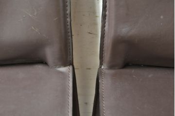 中古　Cassina(カッシーナ)　412　CAB(キャブ)　MARIO BELLINI(マリオベリーニ)　シンプルモダンな空間づくりに活躍するアームレスチェア2脚セット(ダイニングチェア、椅子、イス)(定価2脚で約52万8千円)(R-073996)