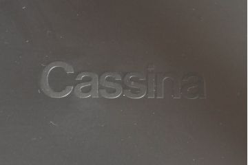 中古　Cassina(カッシーナ)　412　CAB(キャブ)　MARIO BELLINI(マリオベリーニ)　シンプルモダンな空間づくりに活躍するアームレスチェア2脚セット(ダイニングチェア、椅子、イス)(定価2脚で約52万8千円)(R-073996)