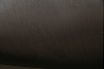 中古　Cassina(カッシーナ)　412　CAB　MARIO BELLINI(マリオベリーニ)　厚革製　背もたれのフィット感と抜群の座り心地が魅力!　シンプルモダンなアームレスチェア2脚　セット定価約52万8千円相当　(R-073997)