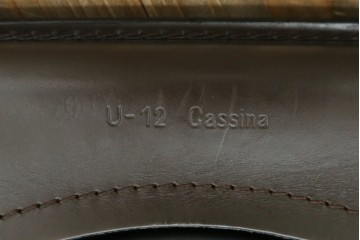 中古　Cassina(カッシーナ)　412　CAB　MARIO BELLINI(マリオベリーニ)　厚革製　背もたれのフィット感と抜群の座り心地が魅力!　シンプルモダンなアームレスチェア2脚　セット定価約52万8千円　(R-073998)