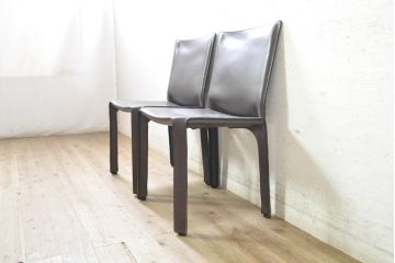 中古　Cassina(カッシーナ)　412　CAB(キャブ)　MARIO BELLINI(マリオベリーニ)　シンプルモダンな空間づくりに活躍するアームレスチェア2脚セット(ダイニングチェア、椅子、イス)(定価2脚で約52万8千円)(R-073998)