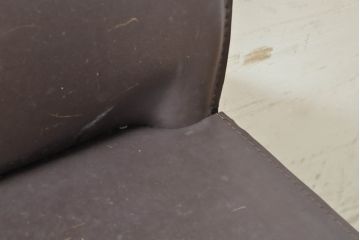 中古　Cassina(カッシーナ)　412　CAB(キャブ)　MARIO BELLINI(マリオベリーニ)　シンプルモダンな空間づくりに活躍するアームレスチェア2脚セット(ダイニングチェア、椅子、イス)(定価2脚で約52万8千円)(R-073998)