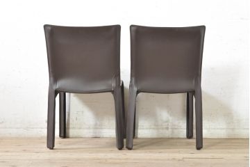中古　Cassina(カッシーナ)　412　CAB(キャブ)　MARIO BELLINI(マリオベリーニ)　シンプルモダンな空間づくりに活躍するアームレスチェア2脚セット(ダイニングチェア、椅子、イス、バラ売り可能)(定価2脚で約52万8千円)(R-074000)
