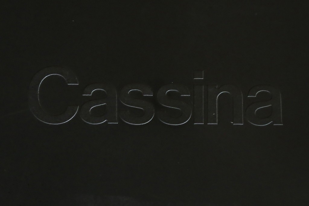 中古　Cassina(カッシーナ)　412　CAB　MARIO BELLINI(マリオベリーニ)　厚革製　背もたれのフィット感と抜群の座り心地が魅力!　シンプルモダンなアームレスチェア2脚　セット定価約52万8千円　(R-074001)