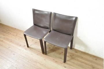 中古　Cassina(カッシーナ)　412　CAB(キャブ)　MARIO BELLINI(マリオベリーニ)　シンプルモダンな空間づくりに活躍するアームレスチェア2脚セット(ダイニングチェア、椅子、イス)(定価2脚で約52万8千円)(R-074001)