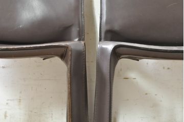 中古　Cassina(カッシーナ)　412　CAB(キャブ)　MARIO BELLINI(マリオベリーニ)　シンプルモダンな空間づくりに活躍するアームレスチェア2脚セット(ダイニングチェア、椅子、イス)(定価2脚で約52万8千円)(R-074001)