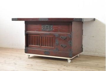中古　美品　遠野民芸家具　美しい木目が魅力的な漆塗りの囲炉裏テーブル(長火鉢、木製火鉢、ダイニングテーブル、食卓、4人掛け)(定価約80万円)(R-074003)