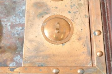 中古　美品　遠野民芸家具　美しい木目が魅力的な漆塗りの囲炉裏テーブル(長火鉢、木製火鉢、ダイニングテーブル、食卓、4人掛け)(定価約80万円)(R-074003)