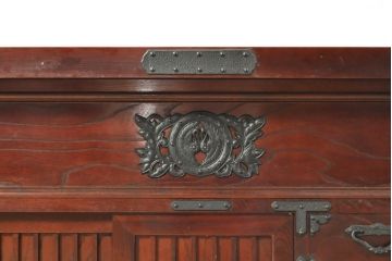 中古　美品　遠野民芸家具　美しい木目が魅力的な漆塗りの囲炉裏テーブル(長火鉢、木製火鉢、ダイニングテーブル、食卓、4人掛け)(定価約80万円)(R-074003)