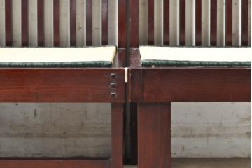 中古　遠野民芸家具　並べても分割しても使えるデザインが嬉しい畳ベンチ(長椅子、木製ベンチ、アームチェア、3人掛け)(R-074004)