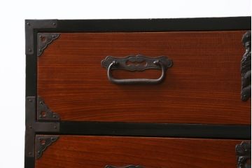 和製アンティーク　前面欅(ケヤキ)材　和の空間づくりにおすすめの庄内箪笥ローボード(時代箪笥、和たんす、整理たんす、収納タンス、衣装タンス、ローチェスト、テレビ台、テレビボード、引き出し)(R-074010)