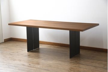 中古　arflex(アルフレックス)　Riva(リーヴァ)　NATURA(ナチュラ)　お洒落な空間作りにおすすめのダイニングテーブル(食卓、4人掛け、6人掛け、作業台)(定価約80万円)(R-074012)