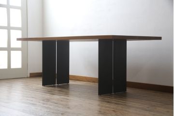 中古　arflex(アルフレックス)　Riva(リーヴァ)　NATURA(ナチュラ)　お洒落な空間作りにおすすめのダイニングテーブル(食卓、4人掛け、6人掛け、作業台)(定価約80万円)(R-074012)