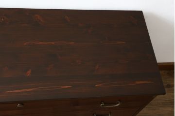 和製ビンテージ　美品!!　天板付きリメイク　前面欅(ケヤキ)材　漆塗り　艶のある木の色味と美しい杢目が魅力的なローボード(テレビ台、テレビボード、ローチェスト、収納箪笥、衣装箪笥、和タンス、引き出し、ヴィンテージ)(R-074017)