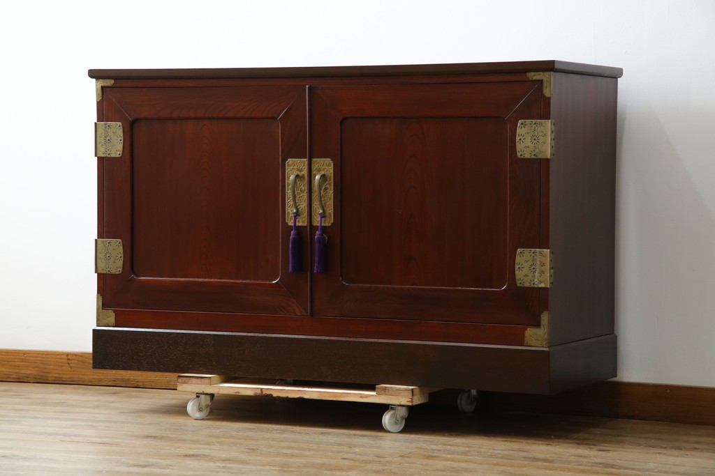 和製ヴィンテージ　美品!!　前面欅(ケヤキ)材　漆塗り　艶のある木の色味と美しい杢目が魅力的なローボード　(R-074018)