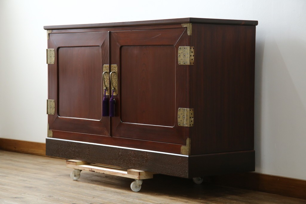 和製ヴィンテージ　美品!!　前面欅(ケヤキ)材　漆塗り　艶のある木の色味と美しい杢目が魅力的なローボード　(R-074018)