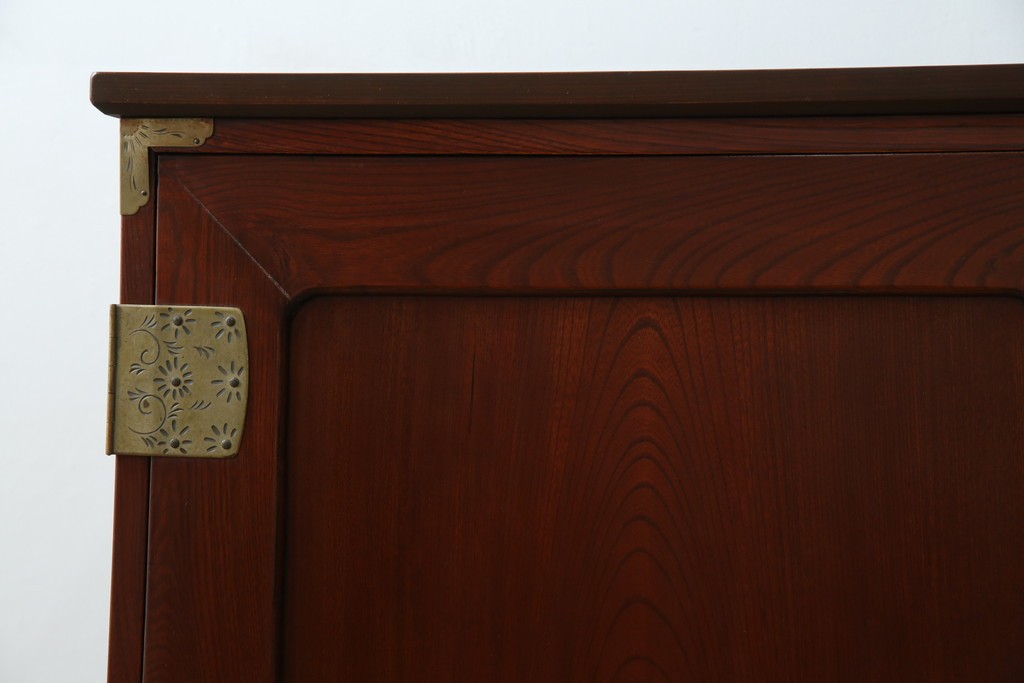 和製ヴィンテージ　美品!!　前面欅(ケヤキ)材　漆塗り　艶のある木の色味と美しい杢目が魅力的なローボード　(R-074018)