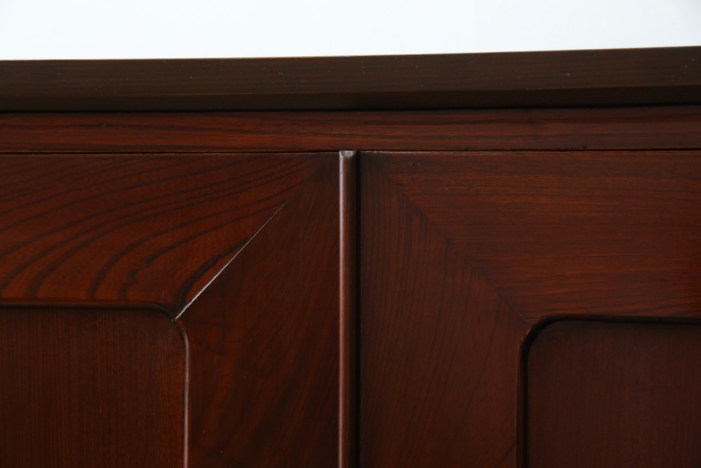 和製ヴィンテージ　美品!!　前面欅(ケヤキ)材　漆塗り　艶のある木の色味と美しい杢目が魅力的なローボード　(R-074018)