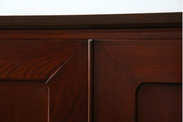 和製ヴィンテージ　美品!!　前面欅(ケヤキ)材　漆塗り　艶のある木の色味と美しい杢目が魅力的なローボード　(R-074018)