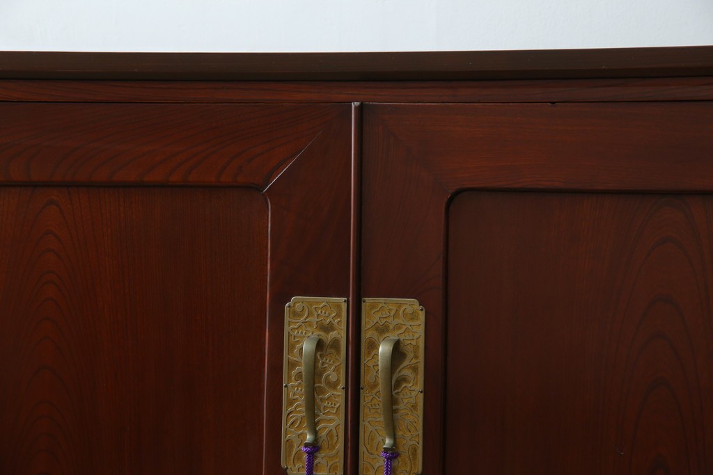 和製ヴィンテージ　美品!!　前面欅(ケヤキ)材　漆塗り　艶のある木の色味と美しい杢目が魅力的なローボード　(R-074018)