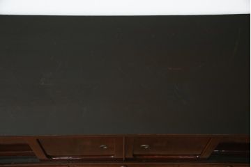 和製ビンテージ　美品!!　脚付きリメイク　前面欅(ケヤキ)材　漆塗り　艶のある木の色味と美しい杢目が魅力的なローボード(収納箪笥、和タンス、引き出し、戸棚、収納棚、ヴィンテージ)(R-074019)