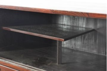 和製ビンテージ　美品!!　前面欅(ケヤキ)材　漆塗り　艶のある木の色味と美しい杢目が魅力的な三段重ね箪笥(収納箪笥、衣装箪笥、着物箪笥、和タンス、引き出し、ヴィンテージ)(R-074020)