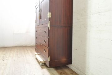 和製ビンテージ　美品!!　前面欅(ケヤキ)材　漆塗り　艶のある木の色味と美しい杢目が魅力的な三段重ね箪笥(収納箪笥、衣装箪笥、着物箪笥、和タンス、引き出し、ヴィンテージ)(R-074020)